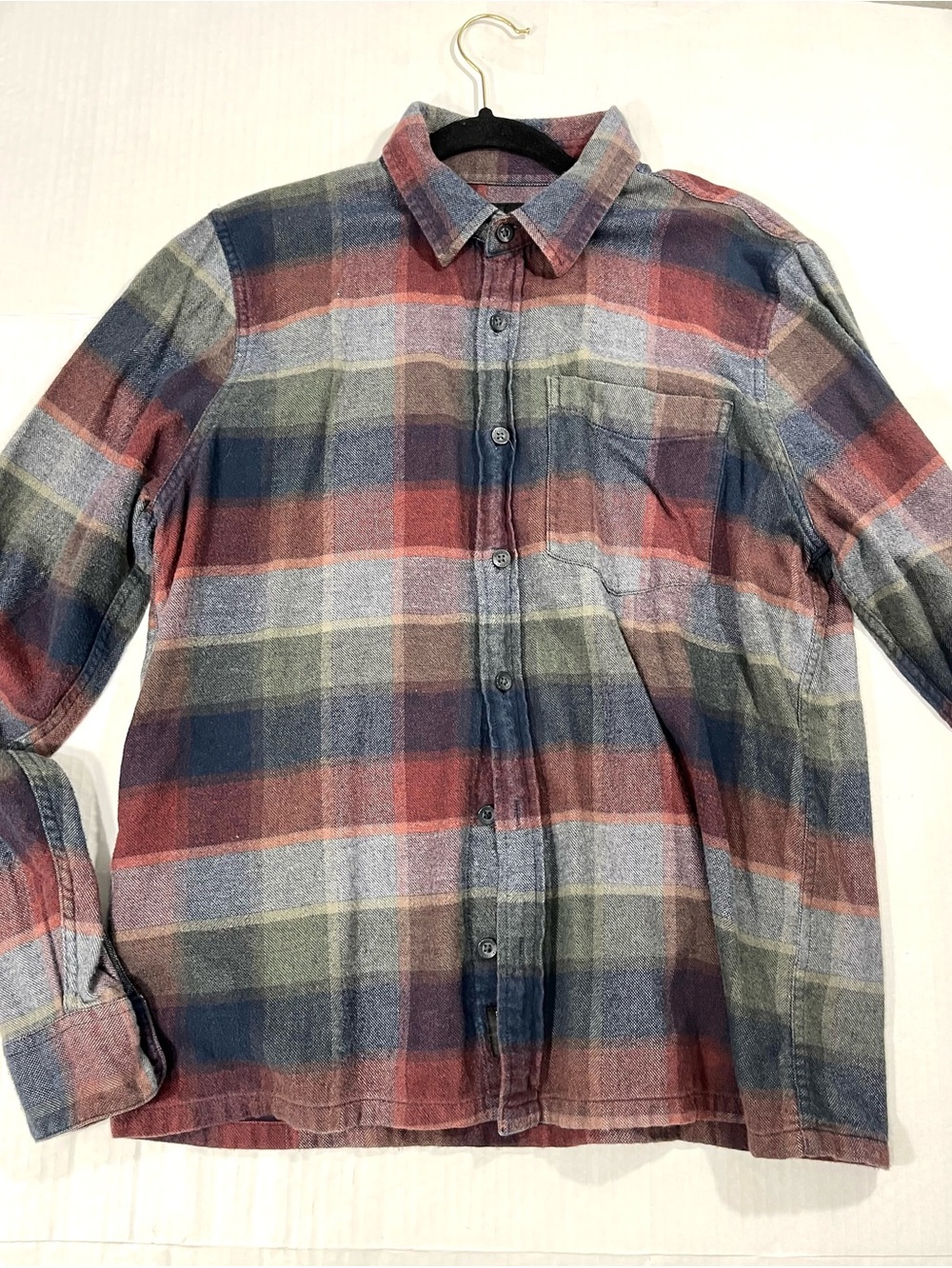 HOLLISTER MENS FLANNEL
